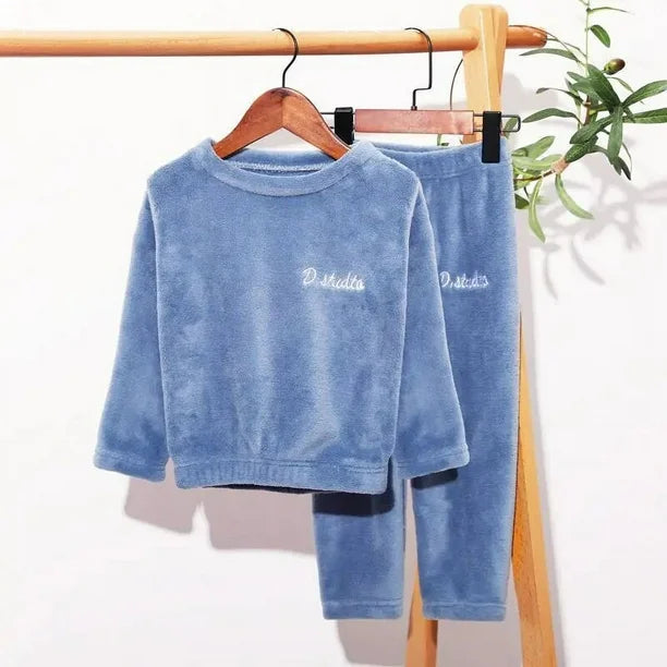 Conjunto pijama para niños color alzar